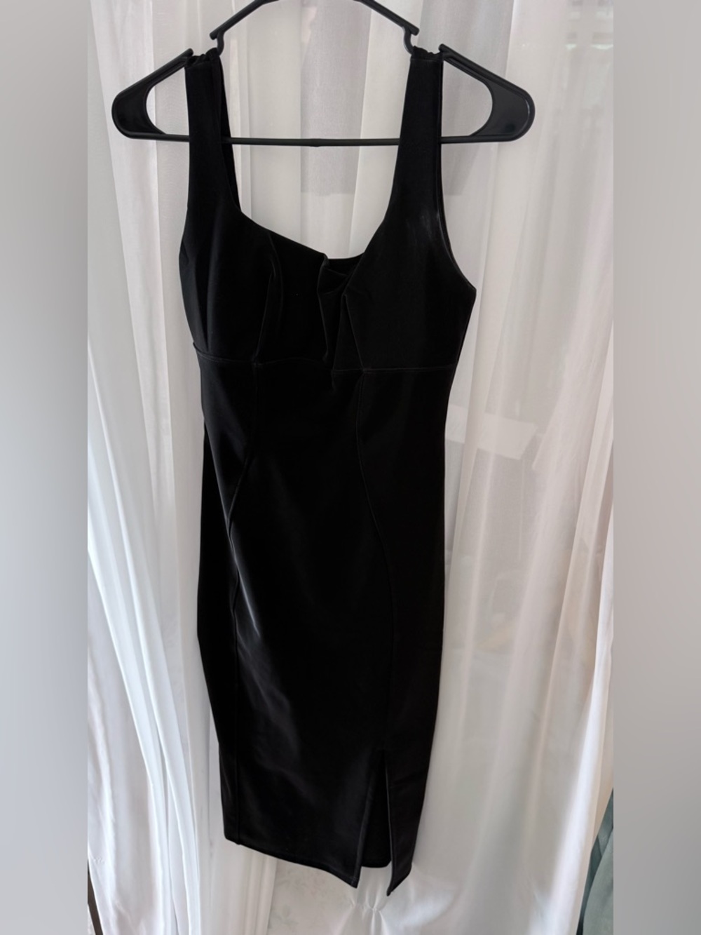 Popilush BodyCon Fully-lined Snatched Black Dress with Sculpted Bodice - Picture 2 of 8